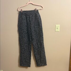 Wide Leg Pull-On Pants in Charcoal Leopard